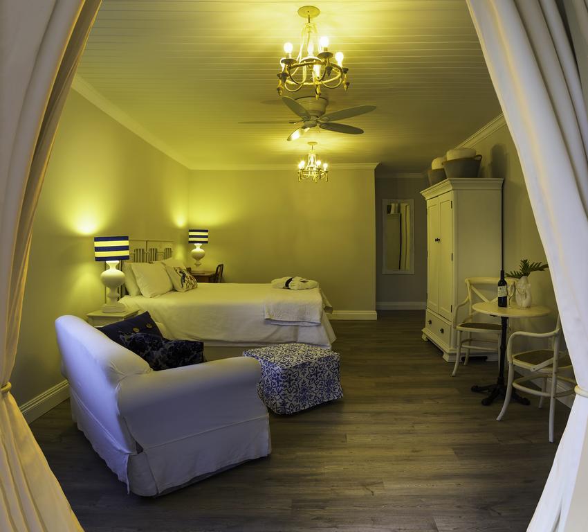Bright On 5Th Guest House Порт-Элизабет Экстерьер фото