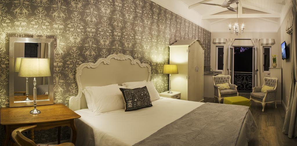 Bright On 5Th Guest House Порт-Элизабет Экстерьер фото