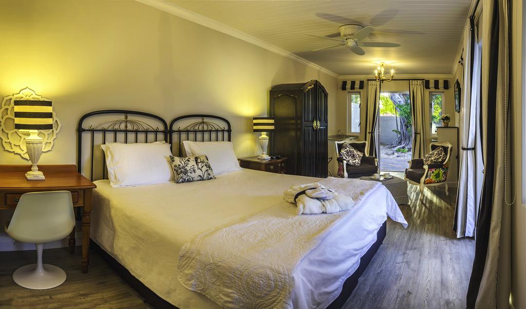 Bright On 5Th Guest House Порт-Элизабет Экстерьер фото